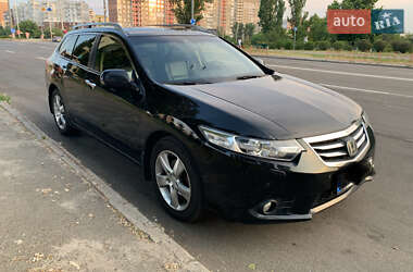 Седан Honda Accord 2014 в Києві