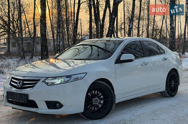 Седан Honda Accord 2012 в Ахтырке