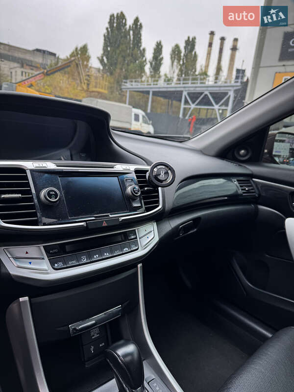 Купе Honda Accord 2013 в Киеве