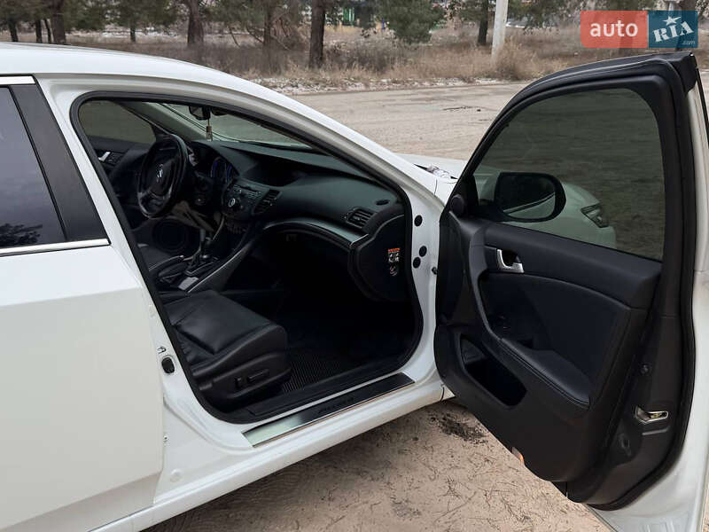 Седан Honda Accord 2012 в Дніпрі