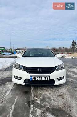 Седан Honda Accord 2013 в Киеве