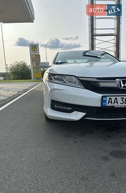 Купе Honda Accord 2015 в Києві