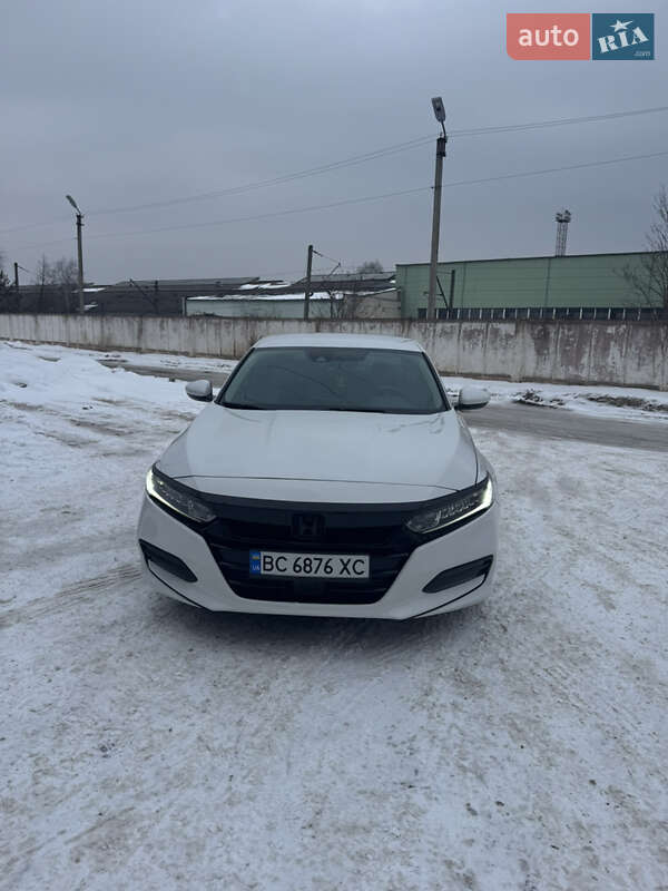Седан Honda Accord 2018 в Львове