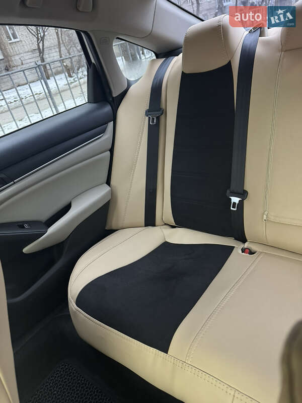 Седан Honda Accord 2018 в Львове