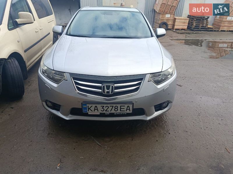 Honda Accord 2011