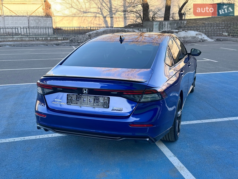 Седан Honda Accord 2023 в Киеве