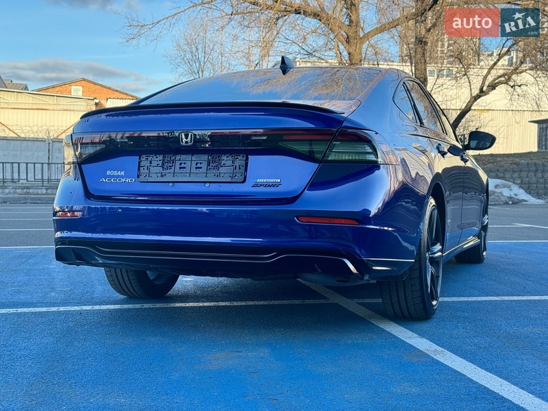 Седан Honda Accord 2023 в Киеве