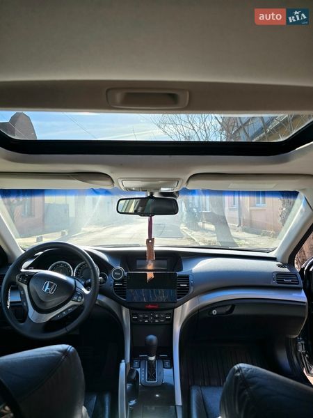 Седан Honda Accord 2009 в Ужгороде