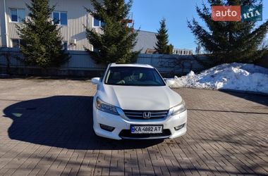 Седан Honda Accord 2013 в Киеве
