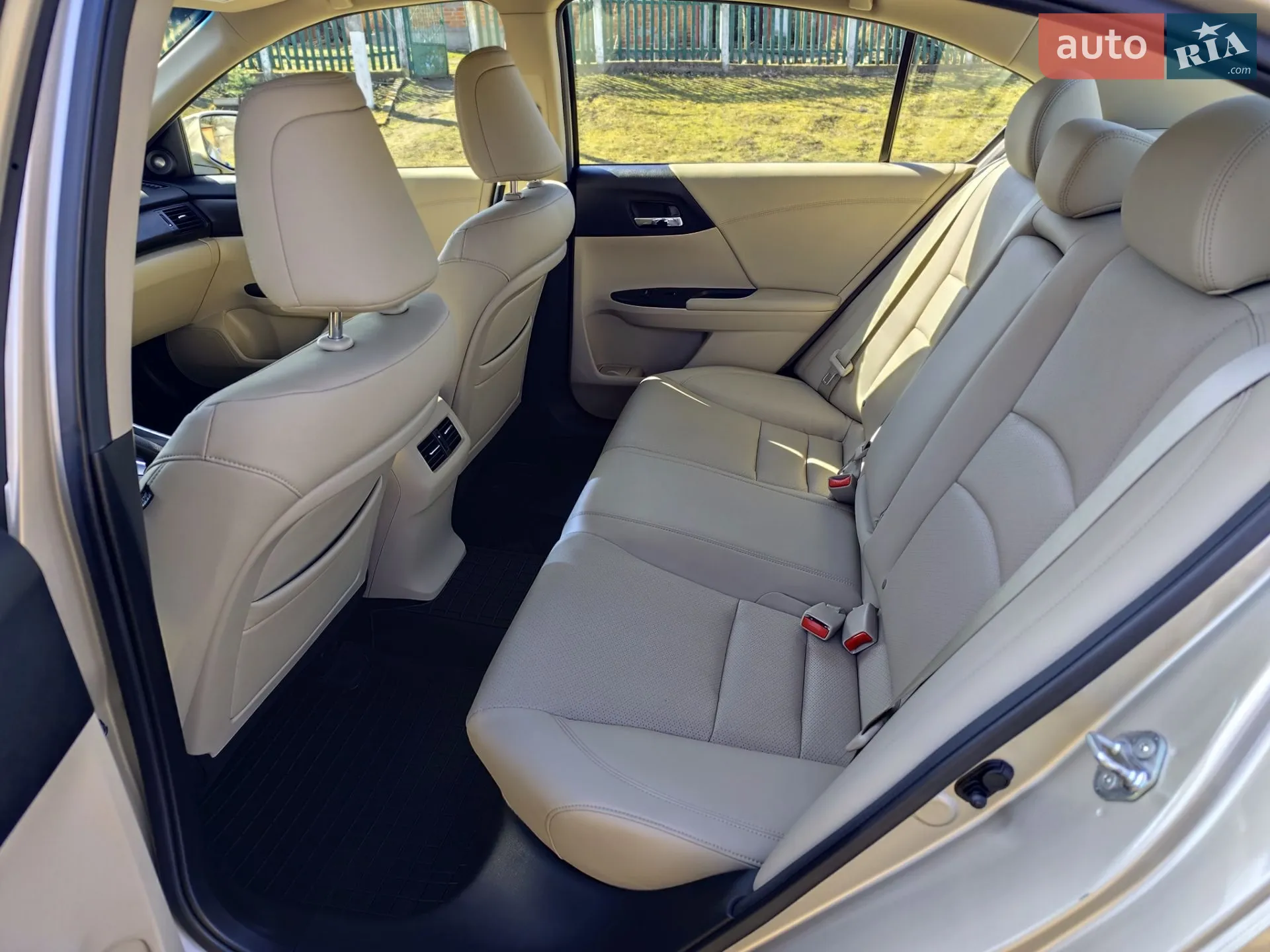 2013 Honda Accord - мініатюра 12