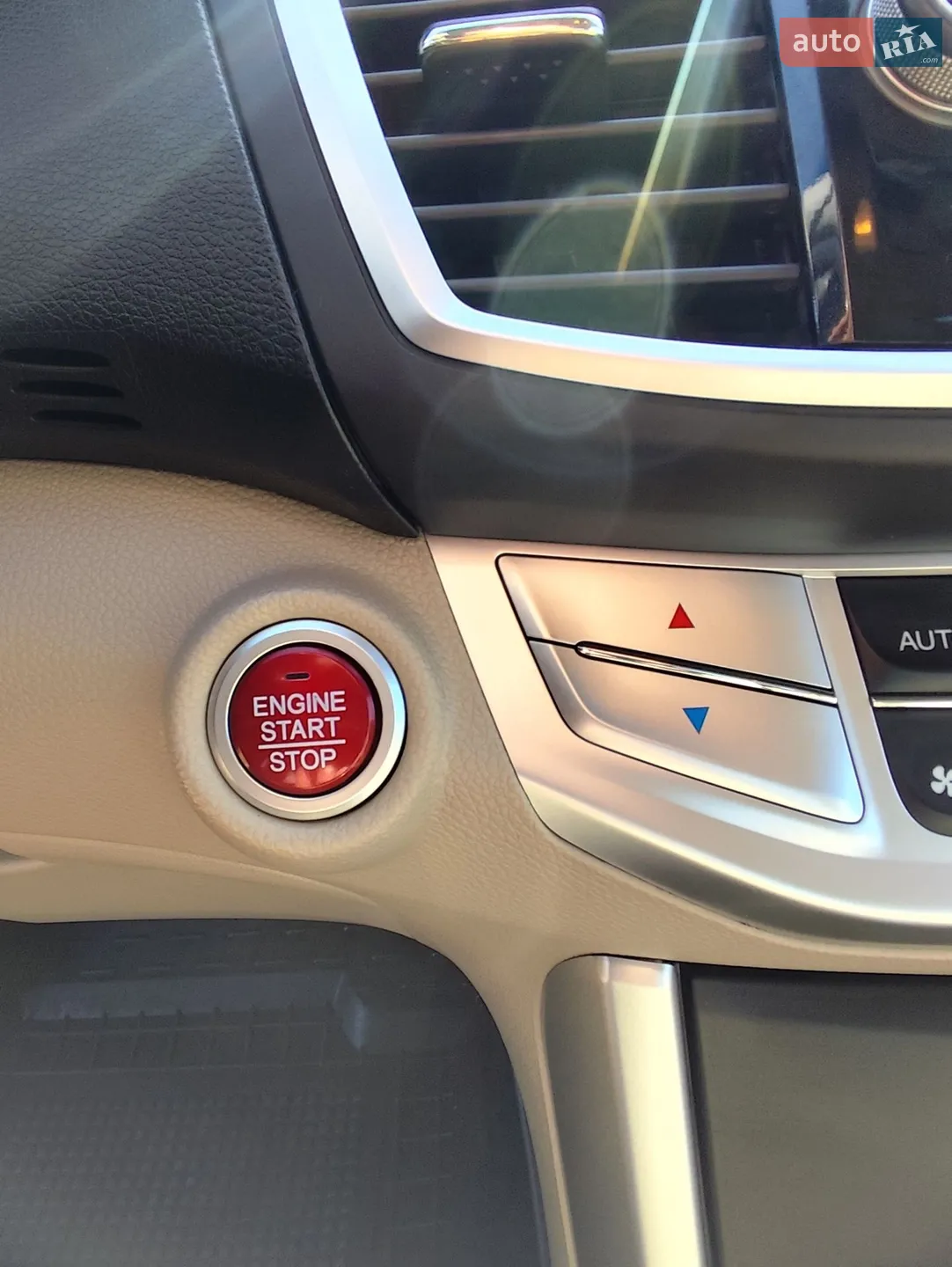 2013 Honda Accord - мініатюра 23