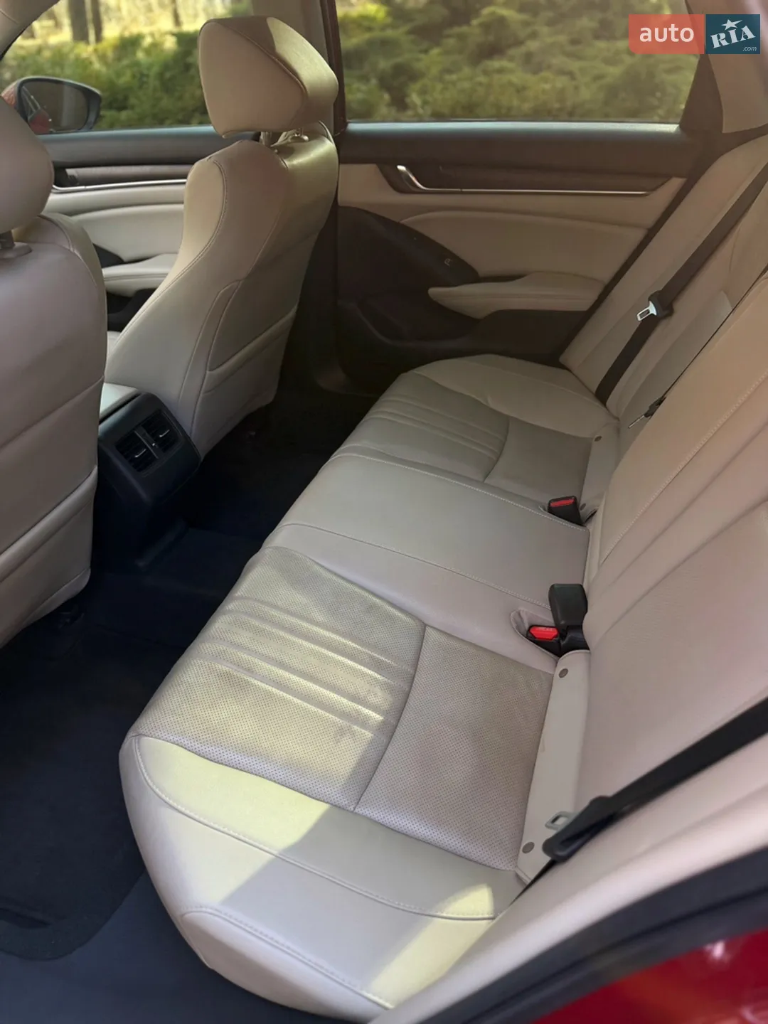 2018 Honda Accord - мініатюра 18