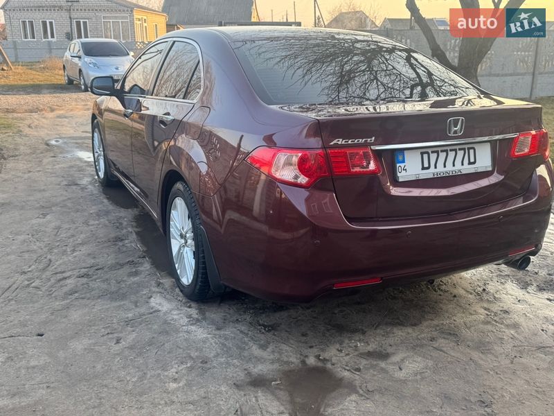Седан Honda Accord 2011 в Петриковке