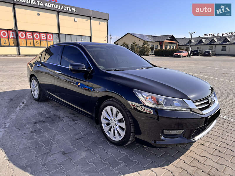 Седан Honda Accord 2015 в Виннице
