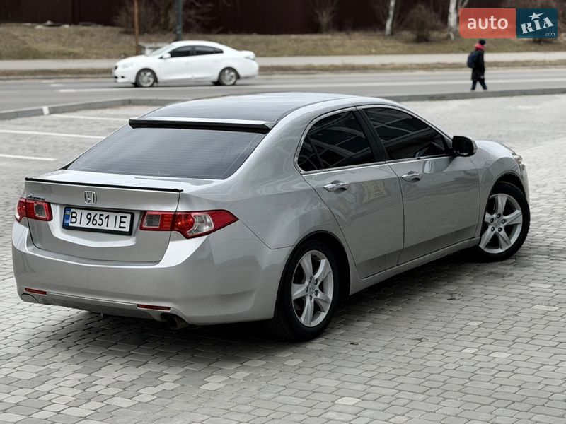 Седан Honda Accord 2008 в Полтаве