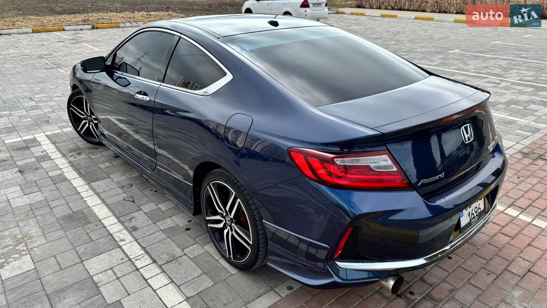 2016 Honda Accord - мініатюра 18