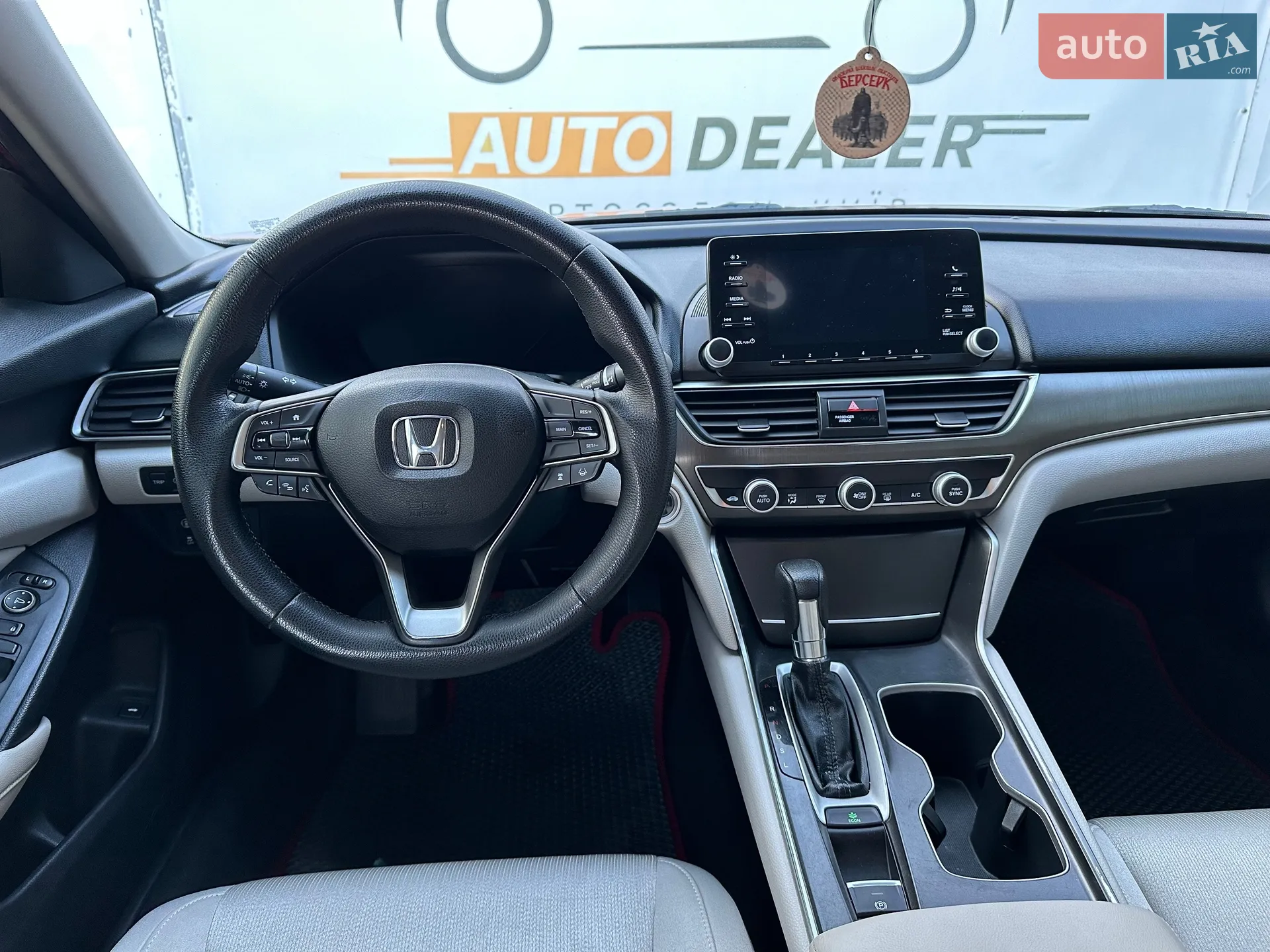 2017 Honda Accord - мініатюра 19