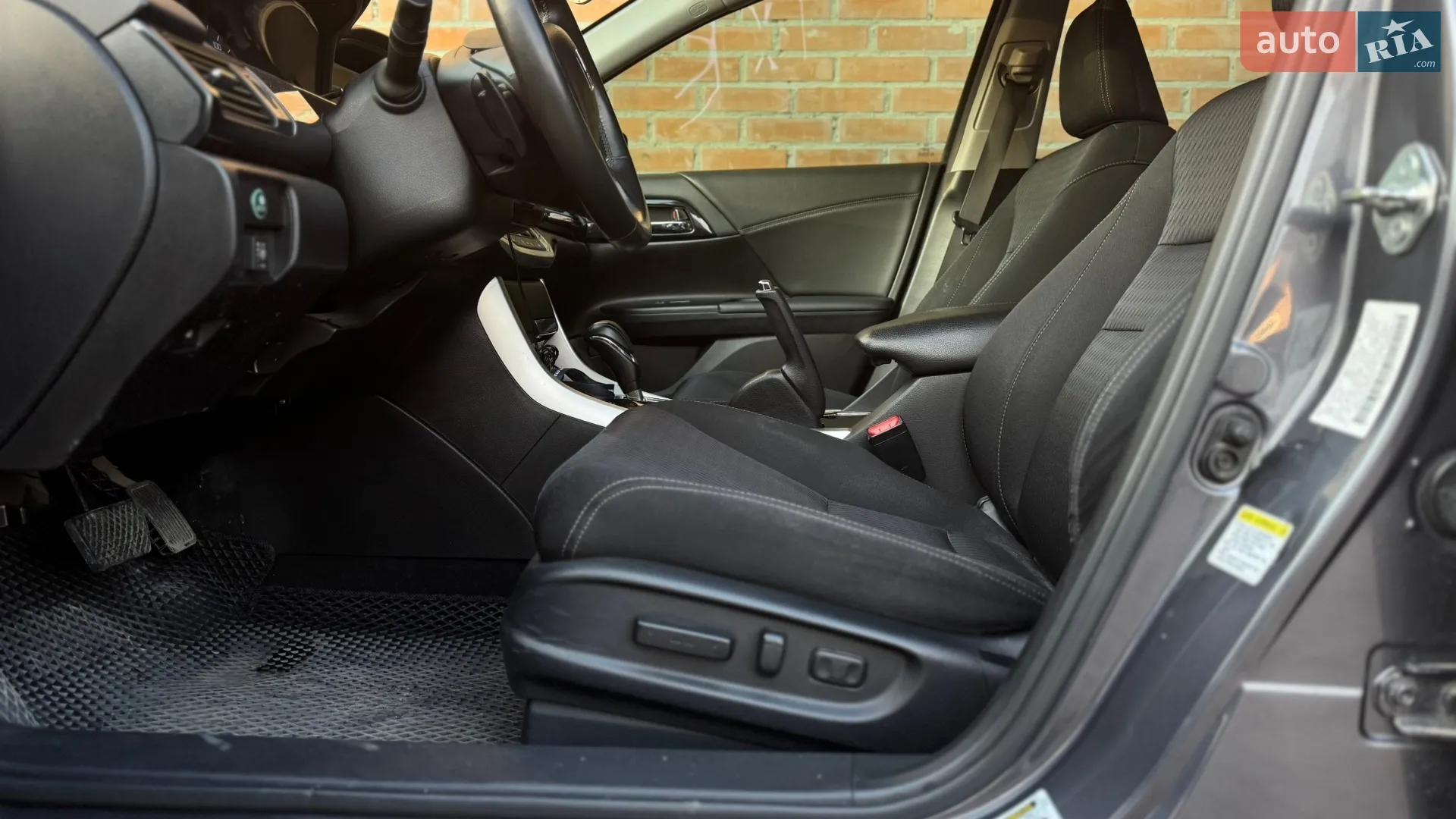 2015 Honda Accord - мініатюра 27