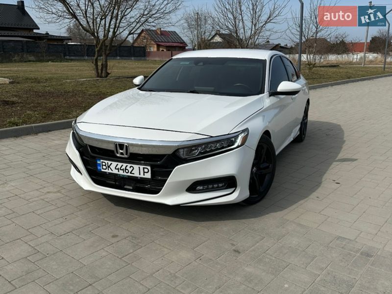 Седан Honda Accord 2019 в Рівному