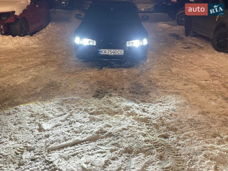 Седан Honda Accord 1993 в Киеве