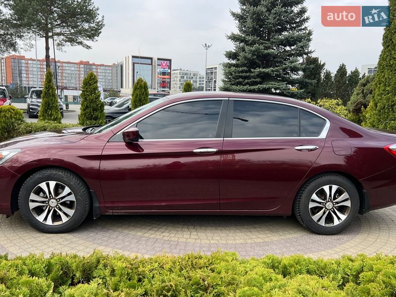 Седан Honda Accord 2014 в Львове