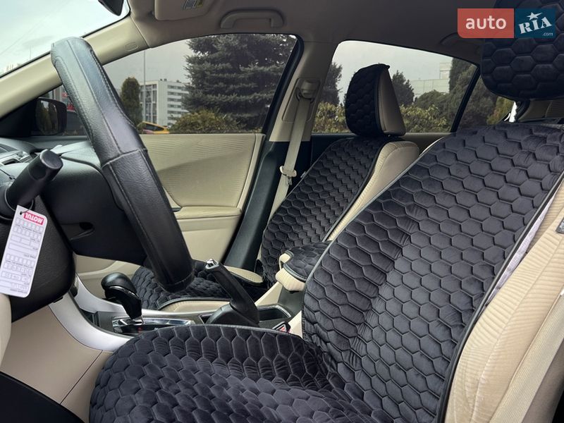 Седан Honda Accord 2014 в Львове