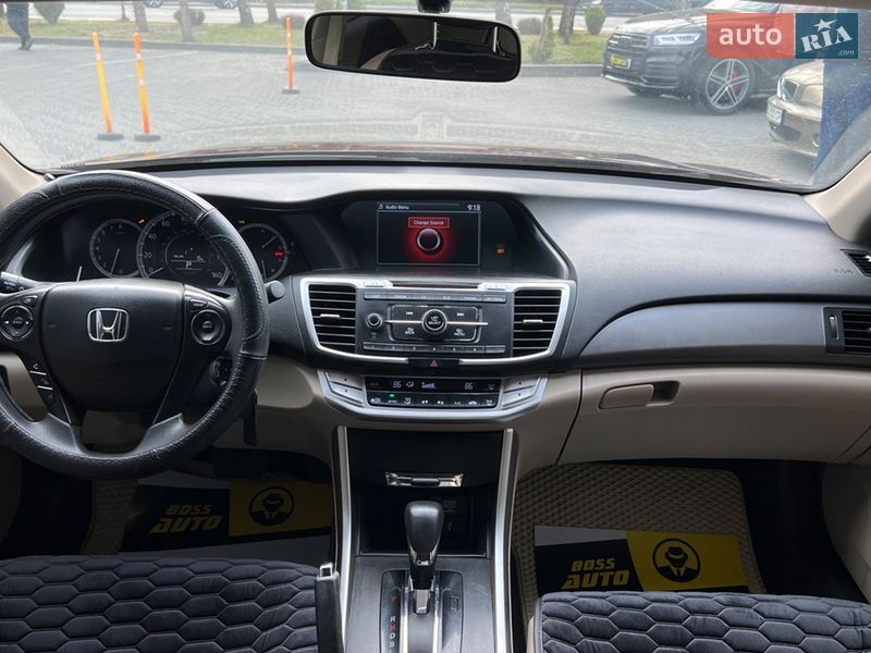 Седан Honda Accord 2014 в Львове
