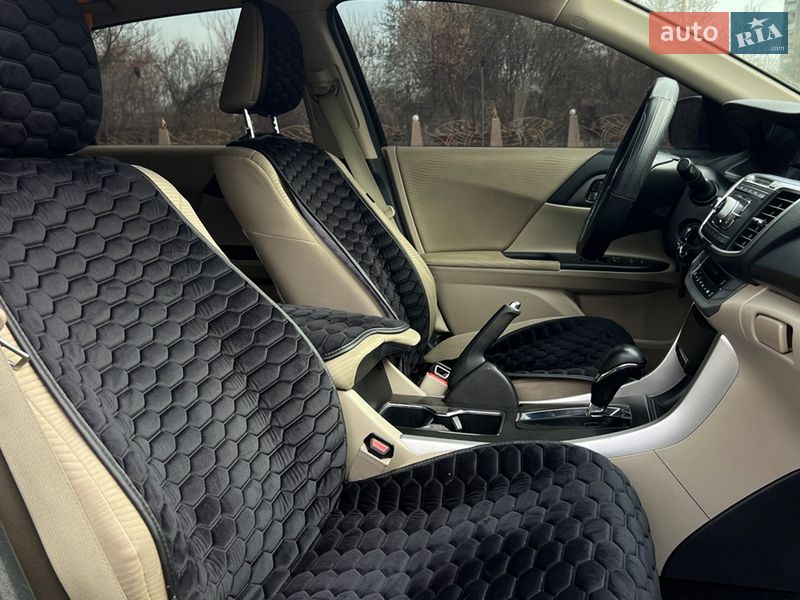 Седан Honda Accord 2014 в Львове