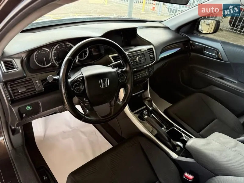 Honda Accord 2016 VIN 1HGCR2F31GA237683 фото оголошення 7 з 47