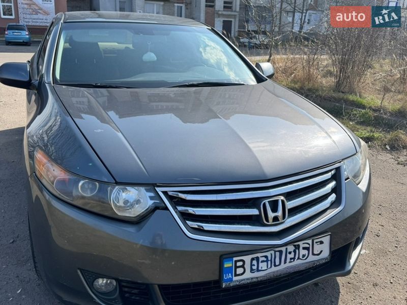 Седан Honda Accord 2009 в Шептицькому