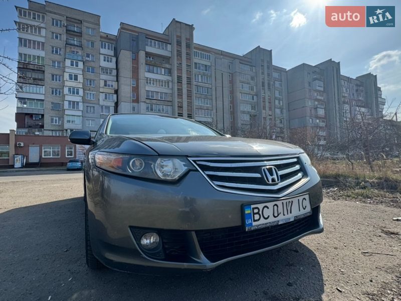 Седан Honda Accord 2009 в Шептицькому