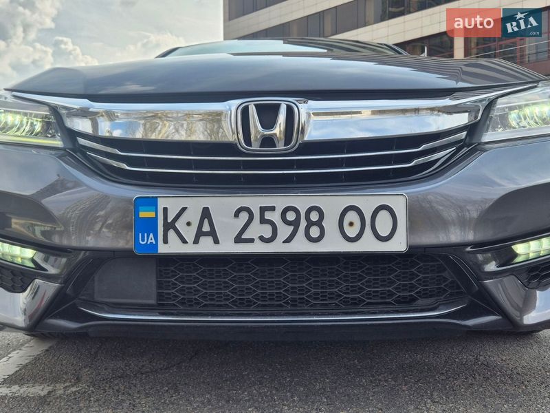 Седан Honda Accord 2016 в Днепре