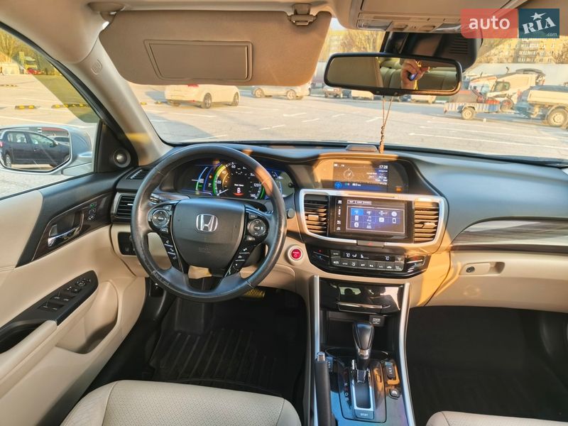 Седан Honda Accord 2017 в Днепре