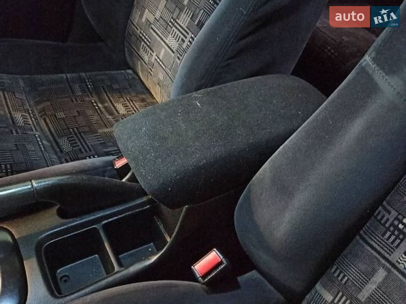 Седан Honda Accord 2000 в Львове