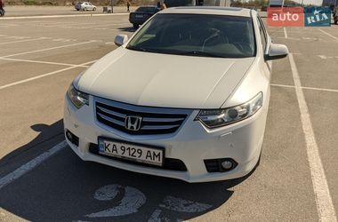 Седан Honda Accord 2012 в Києві