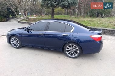 Седан Honda Accord 2015 в Тернополе