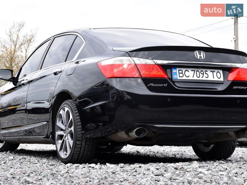 Седан Honda Accord 2014 в Дрогобичі