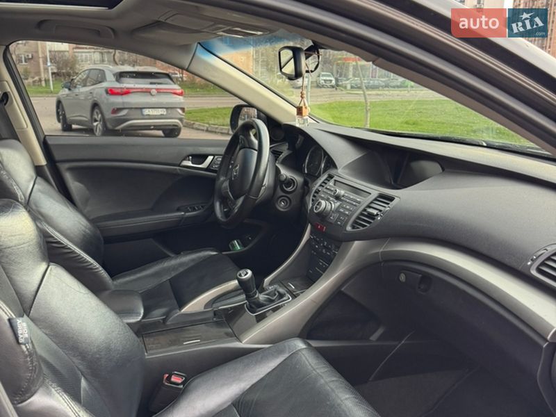 Седан Honda Accord 2010 в Черкассах