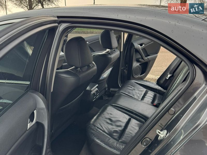 Седан Honda Accord 2010 в Черкассах