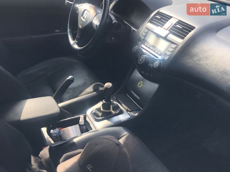 Седан Honda Accord 2003 в Киеве
