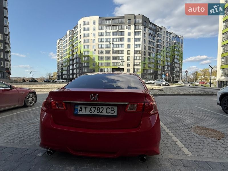 Седан Honda Accord 2012 в Ивано-Франковске