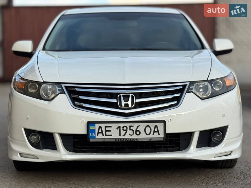 Седан Honda Accord 2010 в Днепре