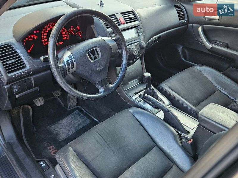 Седан Honda Accord 2004 в Киеве фото 9 Седан Honda Accord 2004 в Киеве