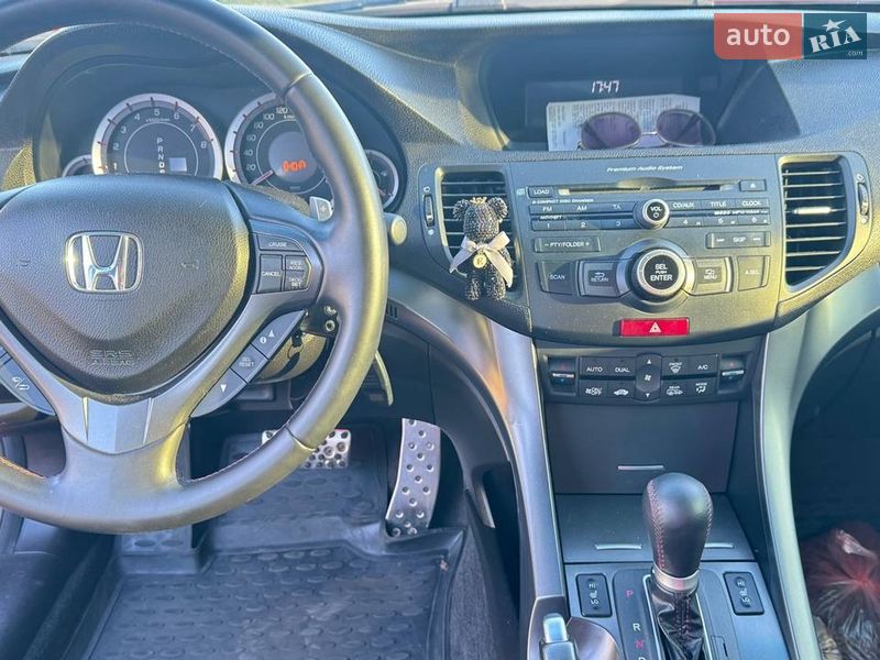 Седан Honda Accord 2012 в Днепре