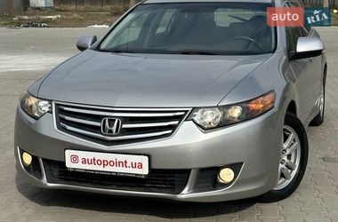 Универсал Honda Accord 2010 в Белогородке