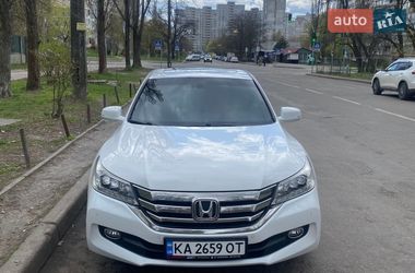 Седан Honda Accord 2014 в Києві