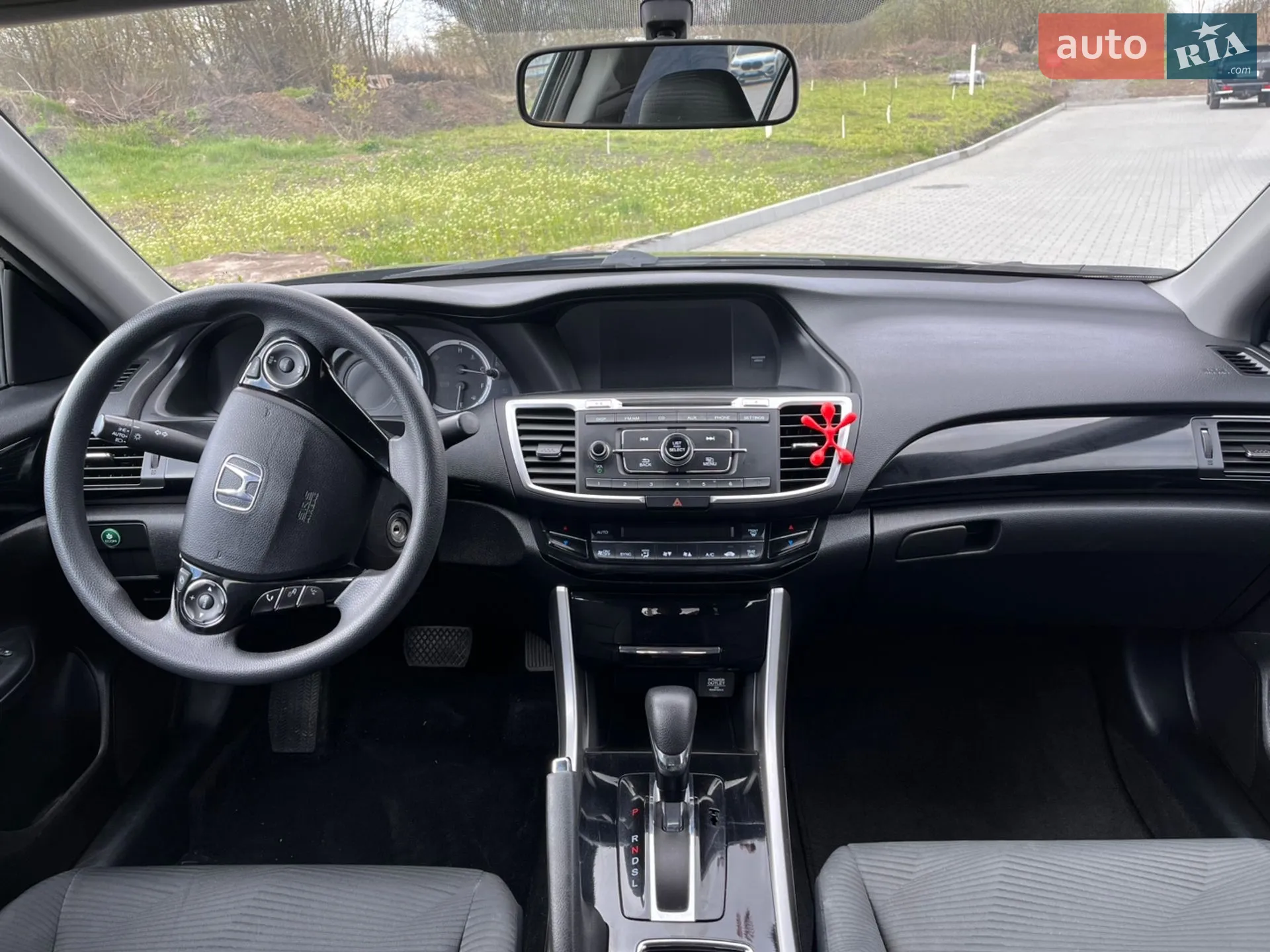 2016 Honda Accord - мініатюра 17