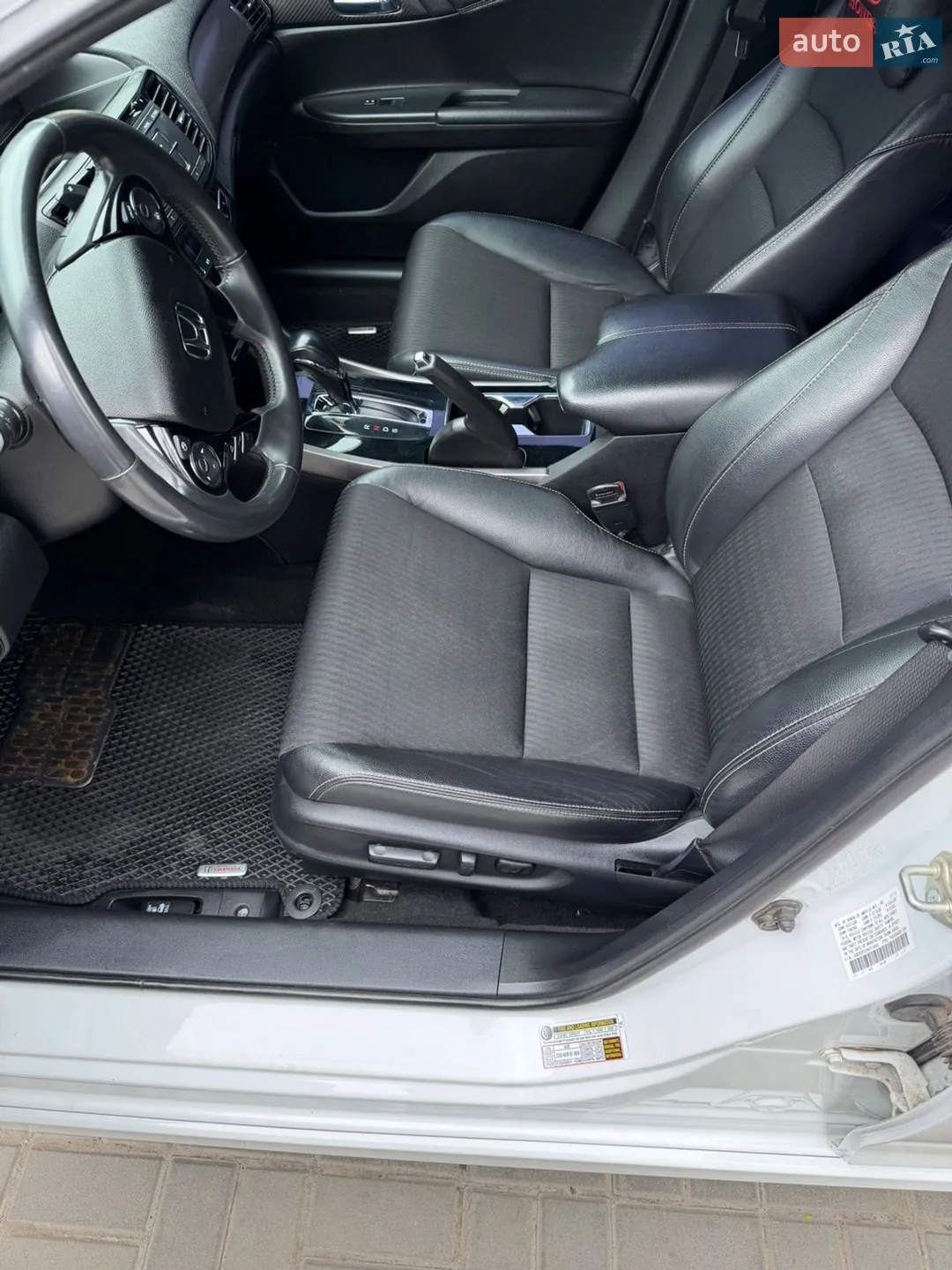 2016 Honda Accord - мініатюра 9