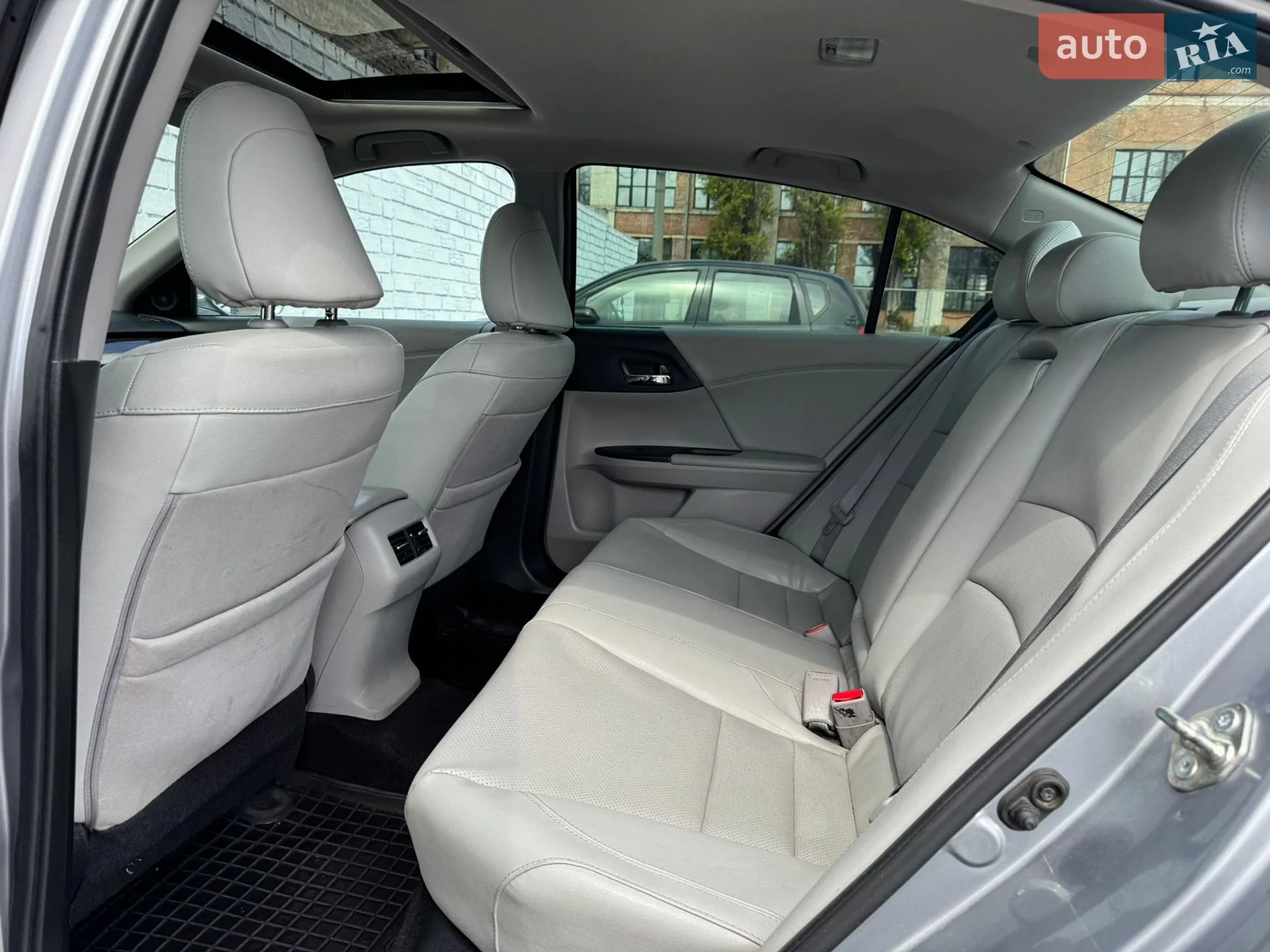 2016 Honda Accord - мініатюра 25