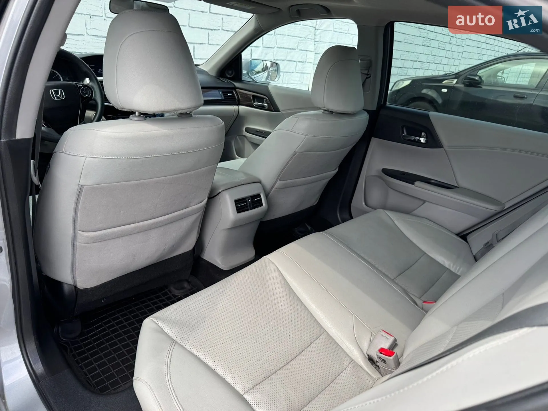 2016 Honda Accord - мініатюра 26